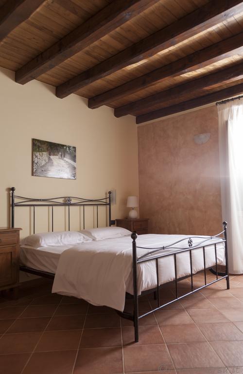 Agriturismo Creta Rossa Torre di Ruggiero Екстер'єр фото