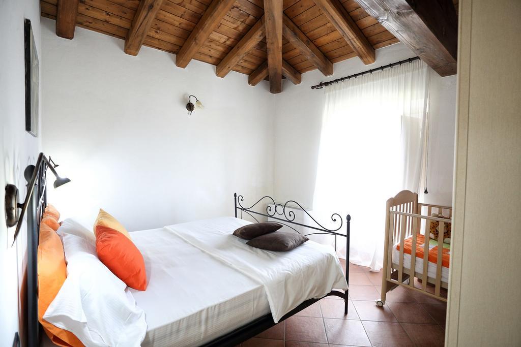 Agriturismo Creta Rossa Torre di Ruggiero Екстер'єр фото