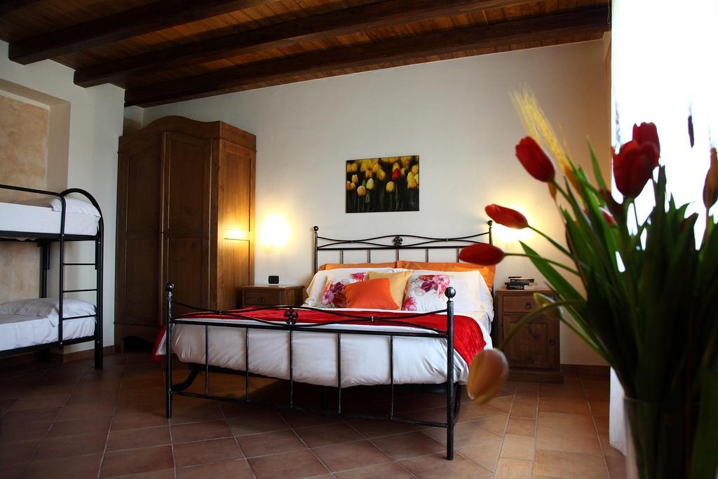 Agriturismo Creta Rossa Torre di Ruggiero Екстер'єр фото