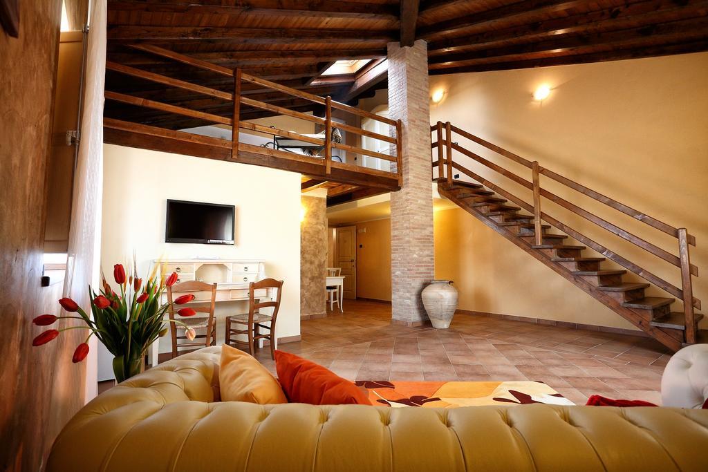 Agriturismo Creta Rossa Torre di Ruggiero Екстер'єр фото